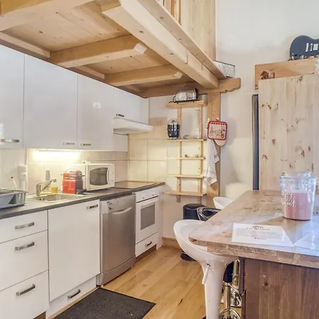 Le Wood Apartment